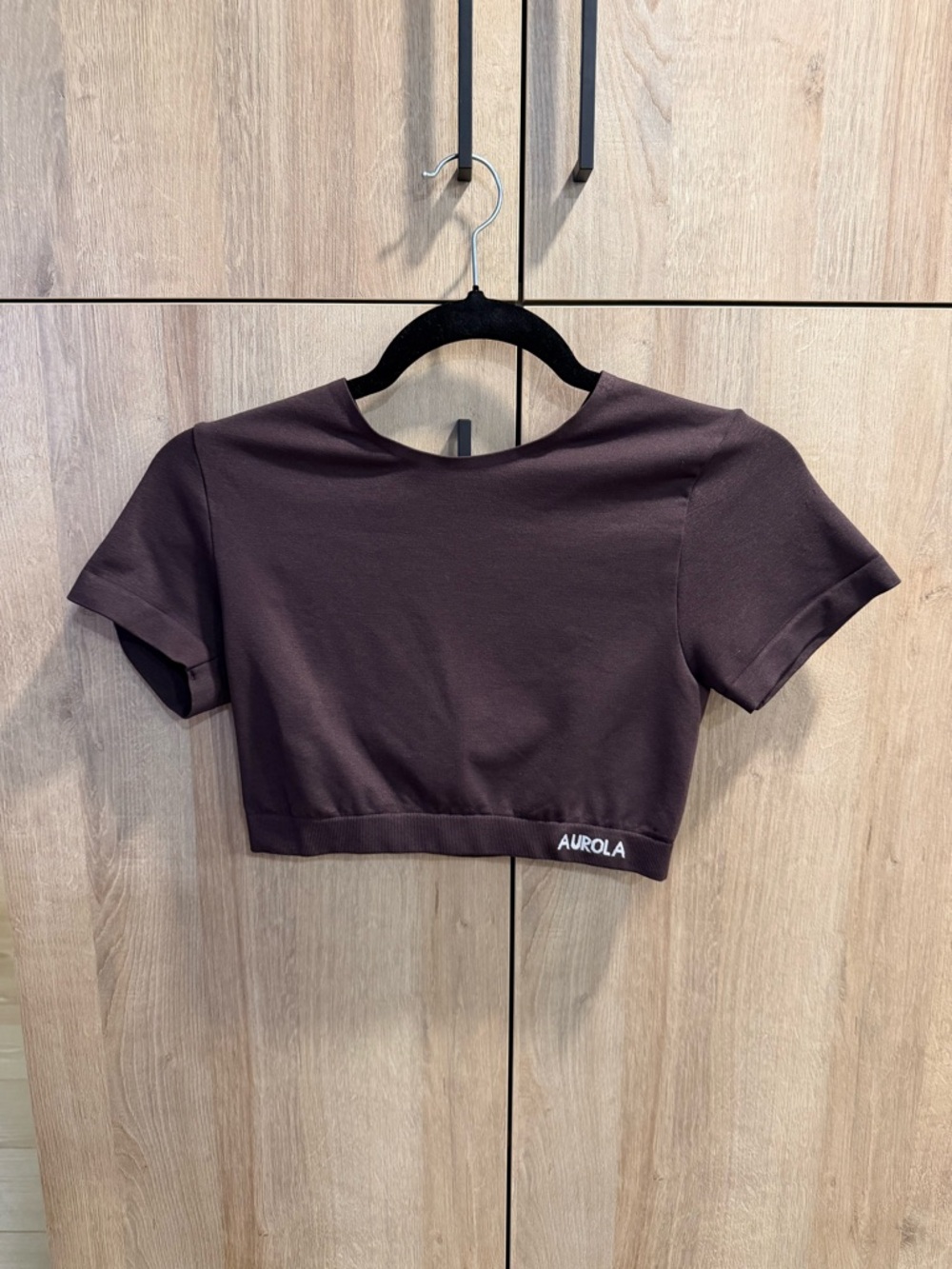 Aurola Women's Cropped Tee in Chocolate Brown
